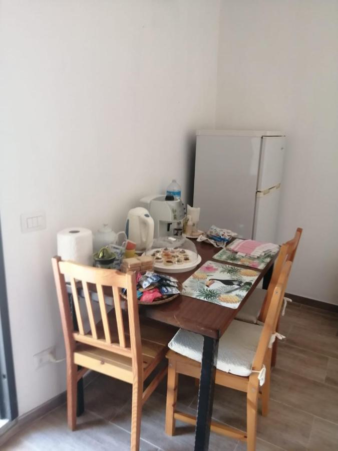 Elia'S House Bed and Breakfast Padru Exteriör bild